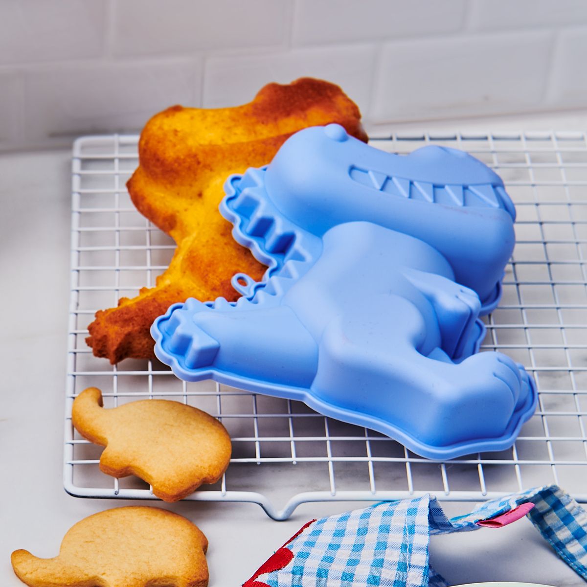 Wilton Backset - Dino
