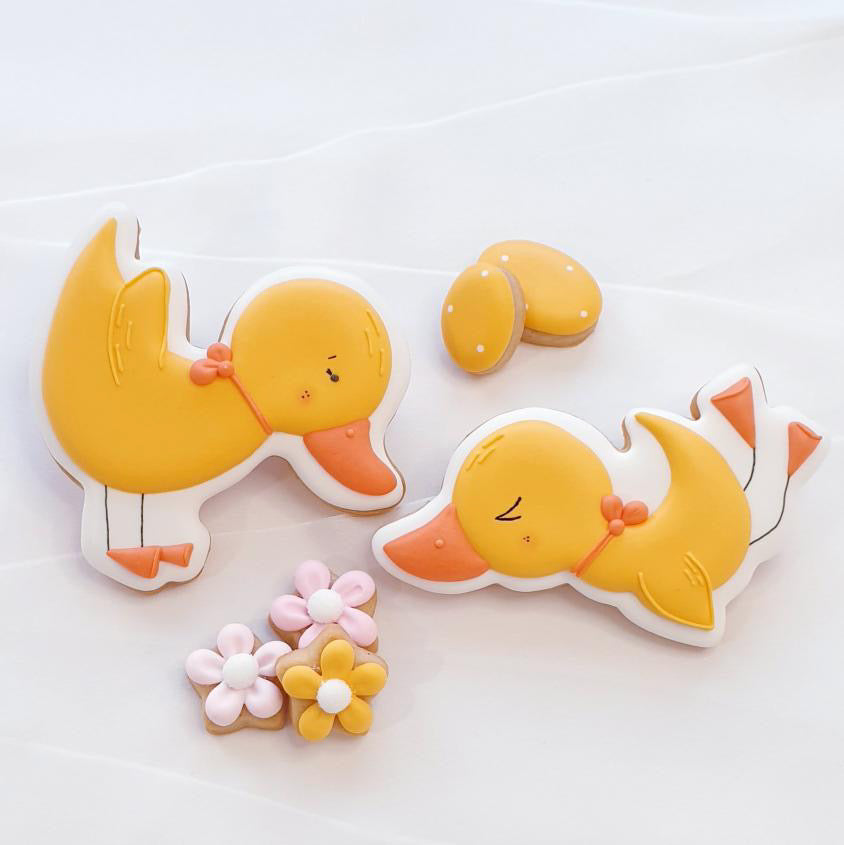 Cookie cutter duckling Wilma 
