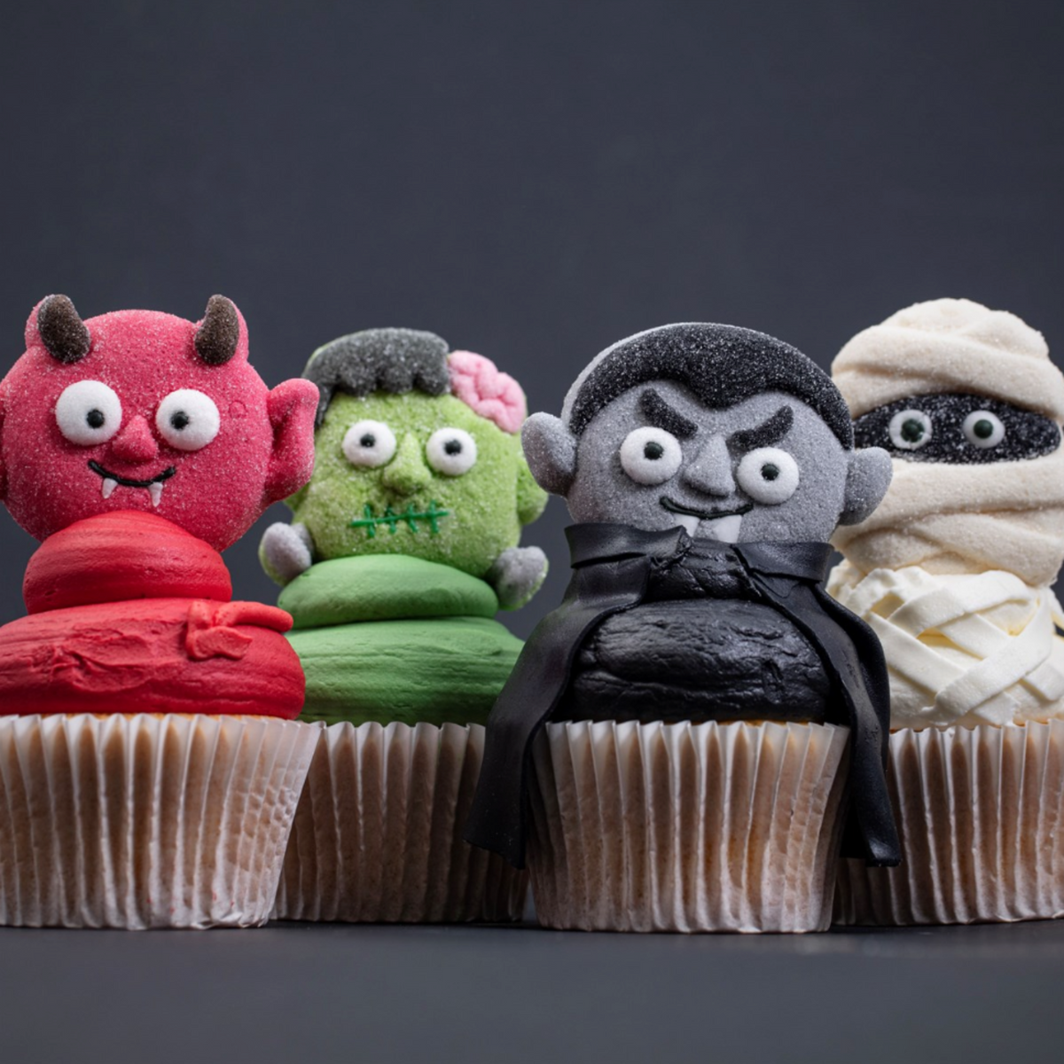 HW26SKG004PMEMarshmallow-HalloweenFriends-12Stk