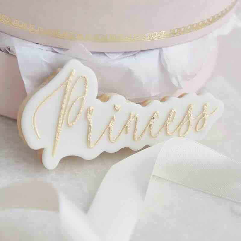 Lissie Lou Ausstechform samt Stempel - Princess Schrift
